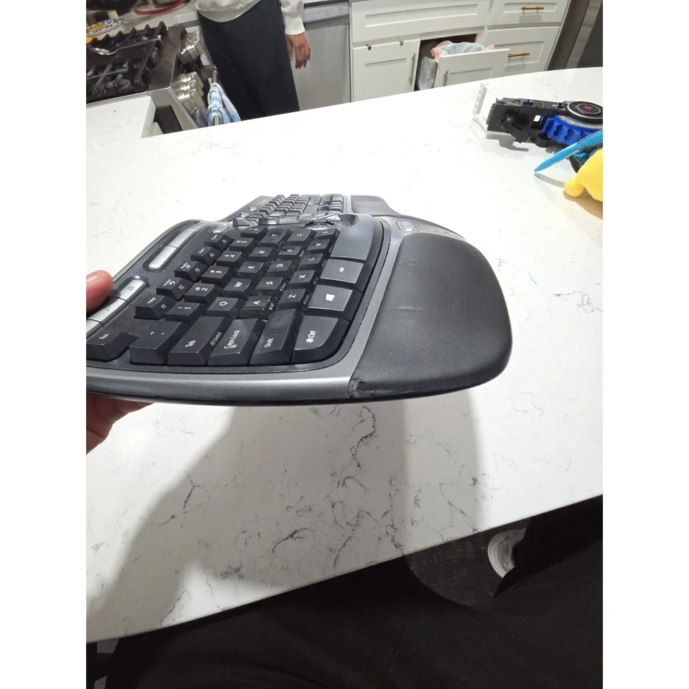 Microsoft Natural Ergonomic 4000 (B2M-00012) Wired Keyboard